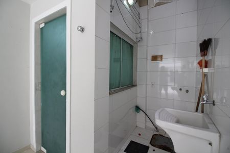 Casa de condomínio à venda com 122m², 3 quartos e 1 vagaÁrea de Serviço