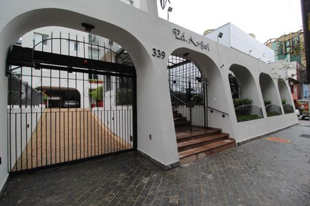 Apartamento à venda com 75m², 2 quartos e 1 vagaFachada e Portaria