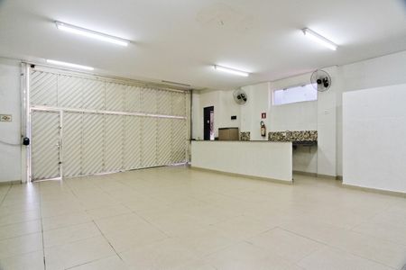 Casa à venda com 390m², 5 quartos e 3 vagasEspaço de Festas