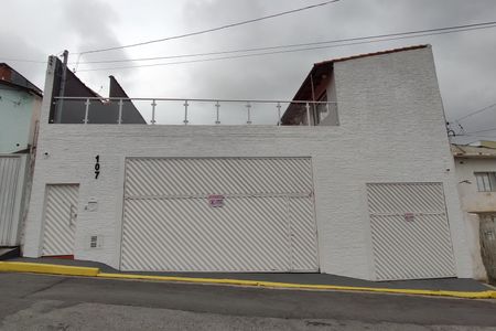 Casa à venda com 390m², 5 quartos e 3 vagasFachada