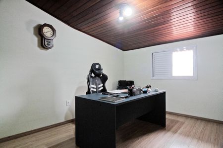 Casa à venda com 390m², 5 quartos e 3 vagasQuarto 4