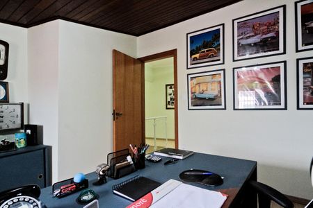 Casa à venda com 390m², 5 quartos e 3 vagasQuarto 4