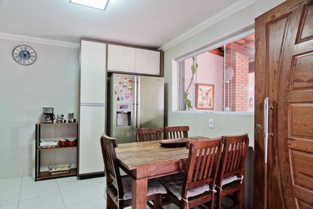 Casa à venda com 390m², 5 quartos e 3 vagasCozinha