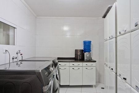 Casa à venda com 390m², 5 quartos e 3 vagasÁrea de Serviço