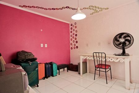 Casa à venda com 390m², 5 quartos e 3 vagasEdícula