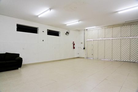 Casa à venda com 390m², 5 quartos e 3 vagasEspaço de Festas