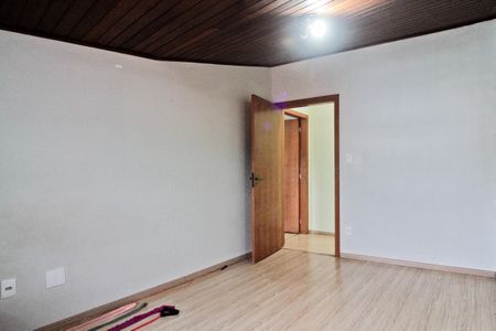 Casa à venda com 390m², 5 quartos e 3 vagasQuarto 2