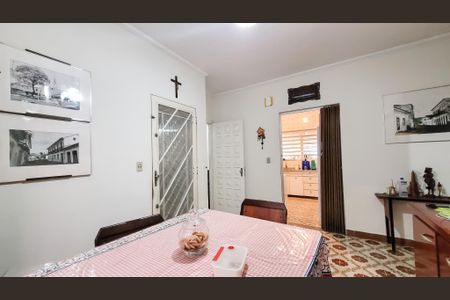 Casa à venda com 176m², 4 quartos e 3 vagasCopa