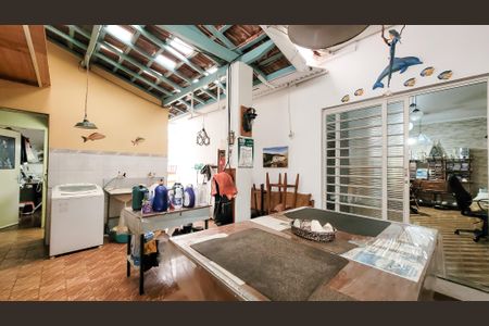 Casa à venda com 176m², 4 quartos e 3 vagasQuintal Coberto