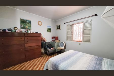 Casa à venda com 176m², 4 quartos e 3 vagasSuíte