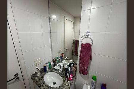 Apartamento à venda com 118m², 4 quartos e 2 vagasBanheiro