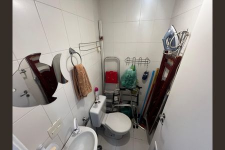 Apartamento à venda com 118m², 4 quartos e 2 vagasBanheiro de serviço