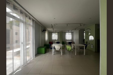 Apartamento à venda com 118m², 4 quartos e 2 vagasÁrea comum - Salão de festas Teen