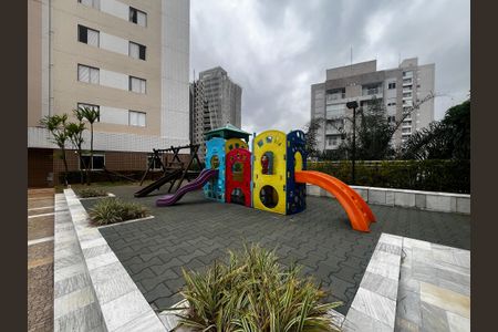 Apartamento à venda com 118m², 4 quartos e 2 vagasÁrea comum - Playground