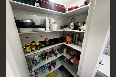 Apartamento à venda com 118m², 4 quartos e 2 vagasDespensa