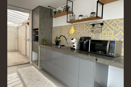 Casa de condomínio à venda com 200m², 3 quartos e 2 vagas Casa de condomínio à venda com 200m², 3 quartos e 2 vagasEspaço Gourmet