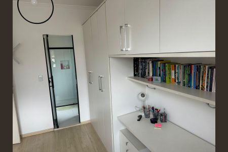 Casa de condomínio à venda com 200m², 3 quartos e 2 vagas Casa de condomínio à venda com 200m², 3 quartos e 2 vagasSuíte 2