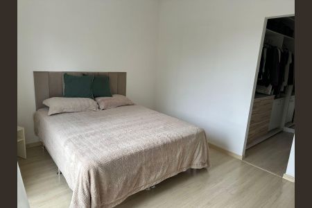 Casa de condomínio à venda com 200m², 3 quartos e 2 vagas Casa de condomínio à venda com 200m², 3 quartos e 2 vagasSuíte 1