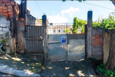 Casa para alugar com 27m², 1 quarto e 3 vagas Casa para alugar com 27m², 1 quarto e 3 vagasFachada