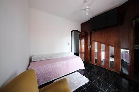 Casa à venda com 191m², 4 quartos e 2 vagasSuíte 2