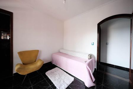 Casa à venda com 191m², 4 quartos e 2 vagasSuíte 2