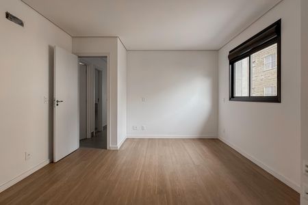 Apartamento à venda com 120m², 4 quartos e 2 vagasSuíte