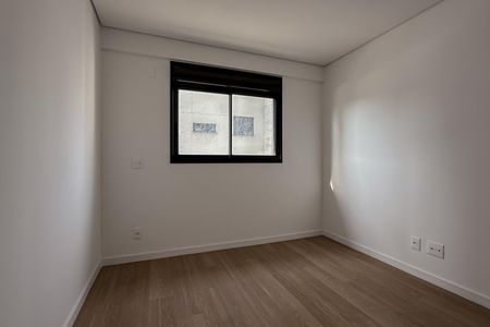 Quarto 2 de apartamento à venda com 4 quartos, 120m² em Santo Antônio, Belo Horizonte