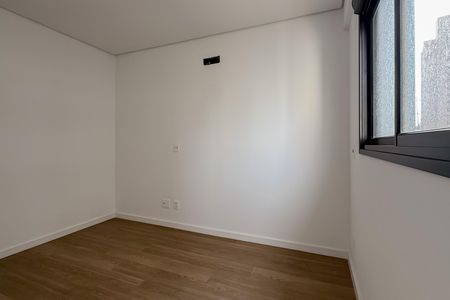 Apartamento à venda com 120m², 4 quartos e 2 vagasQuarto 2