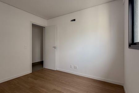 Apartamento à venda com 120m², 4 quartos e 2 vagasQuarto 3