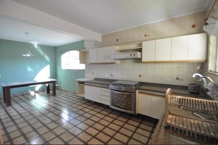 Casa para alugar com 150m², 3 quartos e 1 vagaCozinha