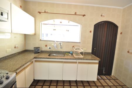 Casa para alugar com 150m², 3 quartos e 1 vagaCozinha