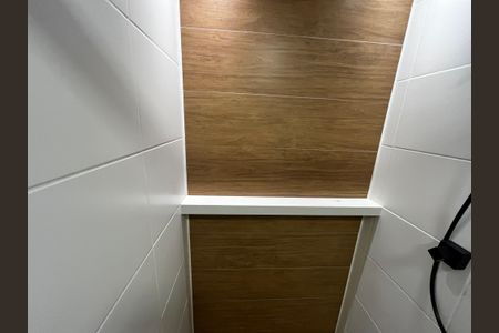 Apartamento à venda com 38m², 1 quarto e sem vagaBanheiro da Suíte