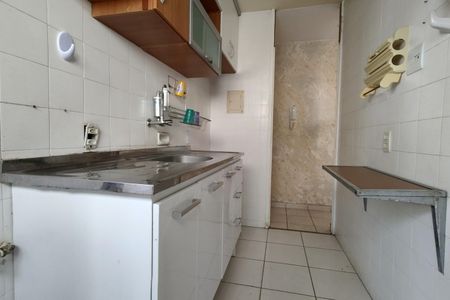 Apartamento à venda com 49m², 2 quartos e sem vaga Apartamento à venda com 49m², 2 quartos e sem vagaCozinha