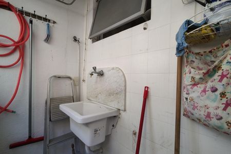 Apartamento à venda com 49m², 2 quartos e sem vaga Apartamento à venda com 49m², 2 quartos e sem vagaÁrea de Serviço