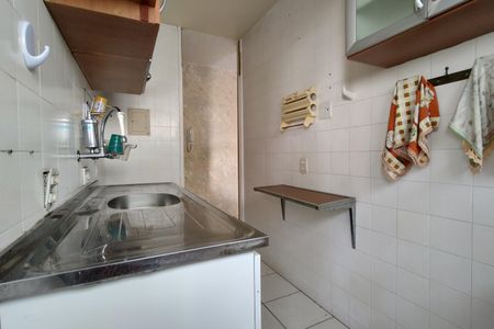 Apartamento à venda com 49m², 2 quartos e sem vaga Apartamento à venda com 49m², 2 quartos e sem vagaCozinha