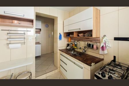 Casa à venda com 300m², 4 quartos e 1 vagaCozinha