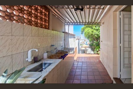 Casa à venda com 300m², 4 quartos e 1 vagaCorredor