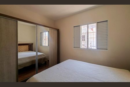 Casa à venda com 300m², 4 quartos e 1 vagaQuarto