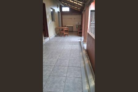 Casa à venda com 250m², 3 quartos e 4 vagas Casa à venda com 250m², 3 quartos e 4 vagasEdícula