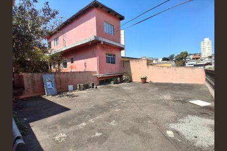 Casa à venda com 250m², 3 quartos e 4 vagas Casa à venda com 250m², 3 quartos e 4 vagasÁrea Externa
