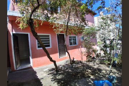 Casa à venda com 250m², 3 quartos e 4 vagas Casa à venda com 250m², 3 quartos e 4 vagasÁrea Externa