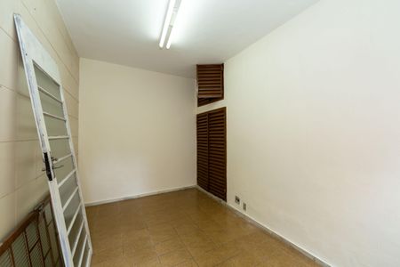 Casa à venda com 200m², 5 quartos e 2 vagasQuarto 4