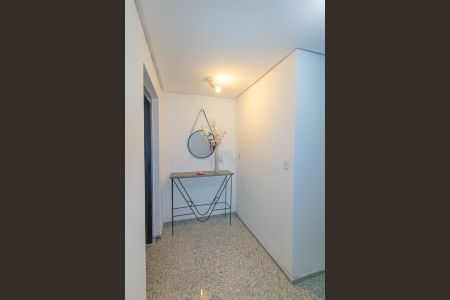 Apartamento para alugar com 140m², 4 quartos e 1 vagaHall de entrada