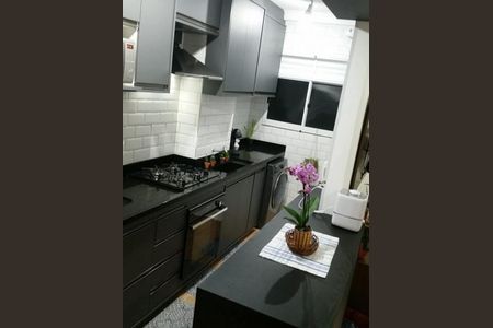 Apartamento à venda com 51m², 2 quartos e 1 vaga Apartamento à venda com 51m², 2 quartos e 1 vagaCozinha e Área de Serviço