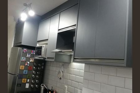 Apartamento à venda com 51m², 2 quartos e 1 vaga Apartamento à venda com 51m², 2 quartos e 1 vagaCozinha e Área de Serviço