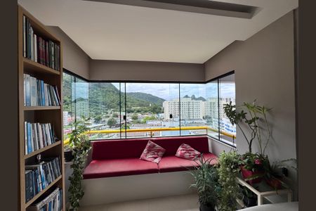 Apartamento à venda com 60m², 2 quartos e 1 vagaVaranda