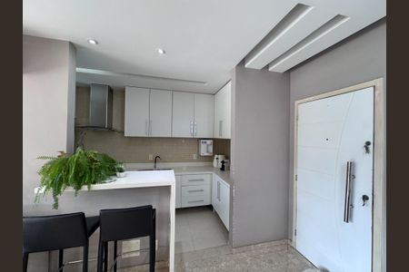 Apartamento à venda com 60m², 2 quartos e 1 vagaCozinha - Área de Serviço