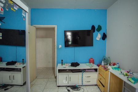 Casa à venda com 100m², 2 quartos e 2 vagas Casa à venda com 100m², 2 quartos e 2 vagasQuarto 1