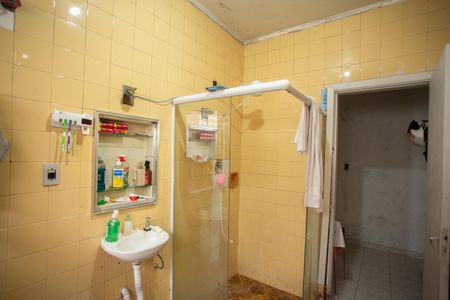 Casa à venda com 100m², 2 quartos e 2 vagas Casa à venda com 100m², 2 quartos e 2 vagasBanheiro