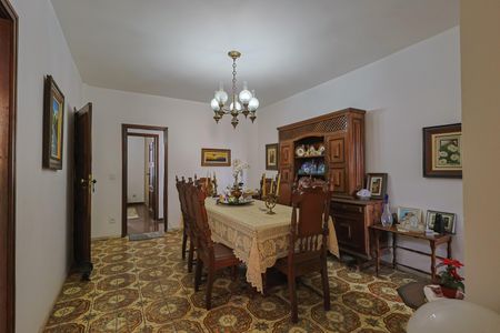 Apartamento à venda com 150m², 4 quartos e 2 vagasCopa